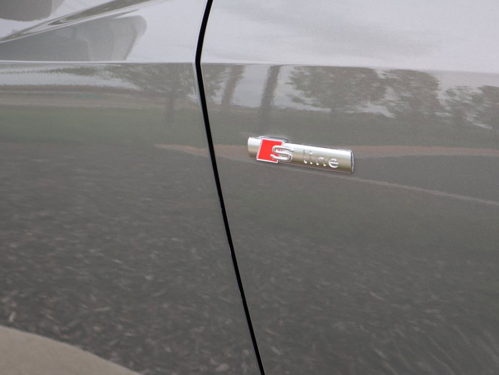 Used 2024 Audi Q3 2.0T Premium Plus image 7