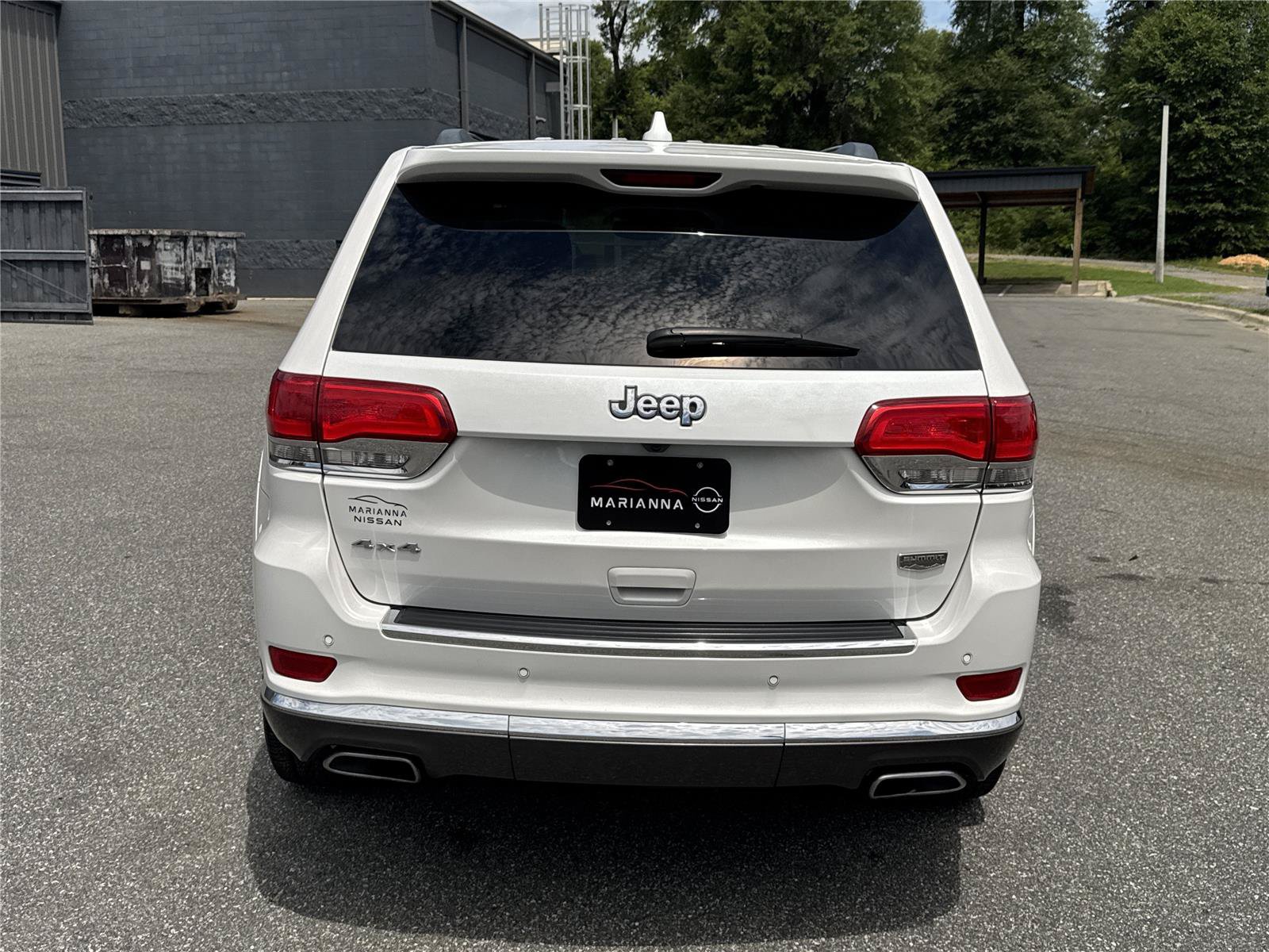 Used 2021 Jeep Grand Cherokee Summit AWD/4WD image 5