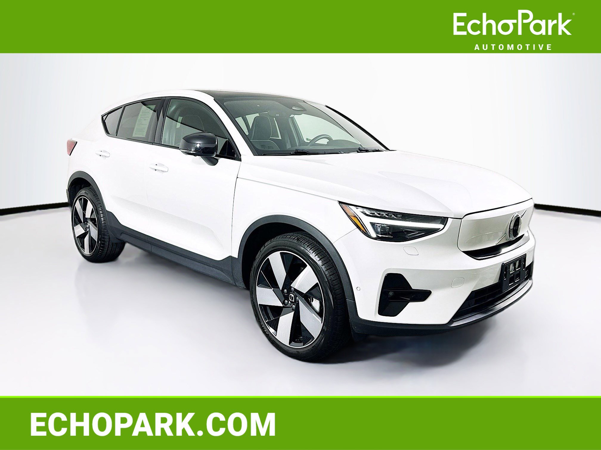 Used 2023 Volvo C40 P8 Recharge Ultimate AWD/4WD image 1