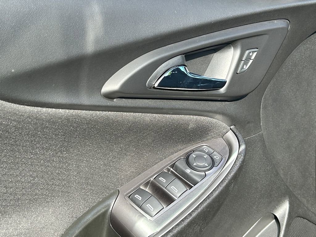Used 2021 Chevrolet Malibu LS FWD image 22