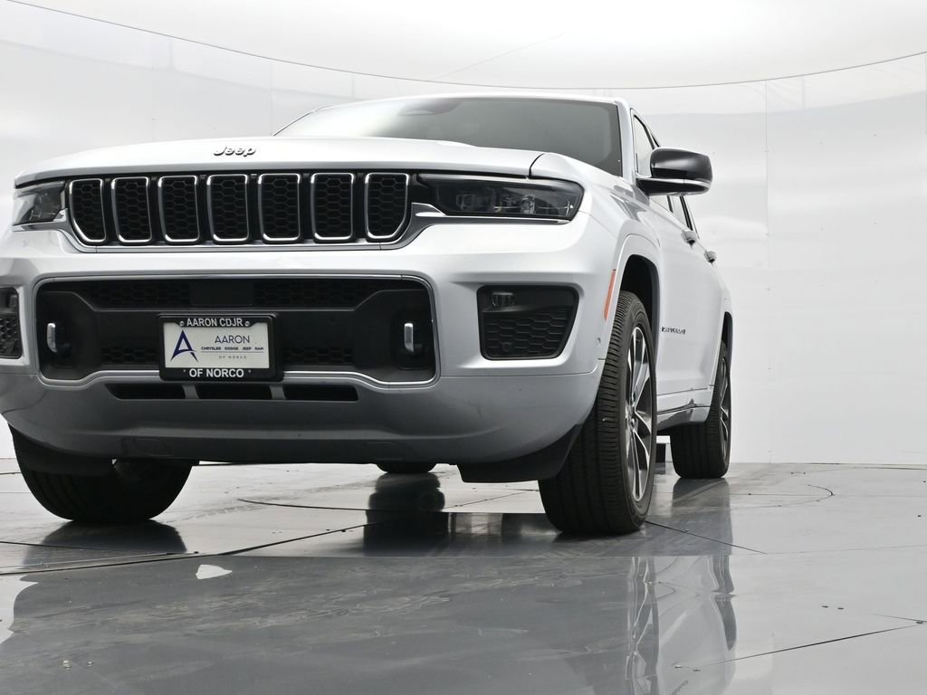 Used 2023 Jeep Grand Cherokee Overland image 39