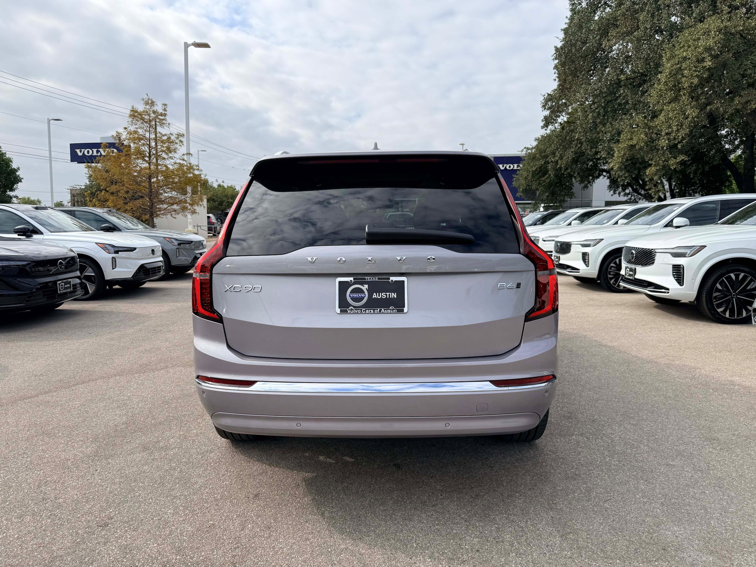 New 2026 Volvo XC90 B6 Ultra w/ Protection Package image 5