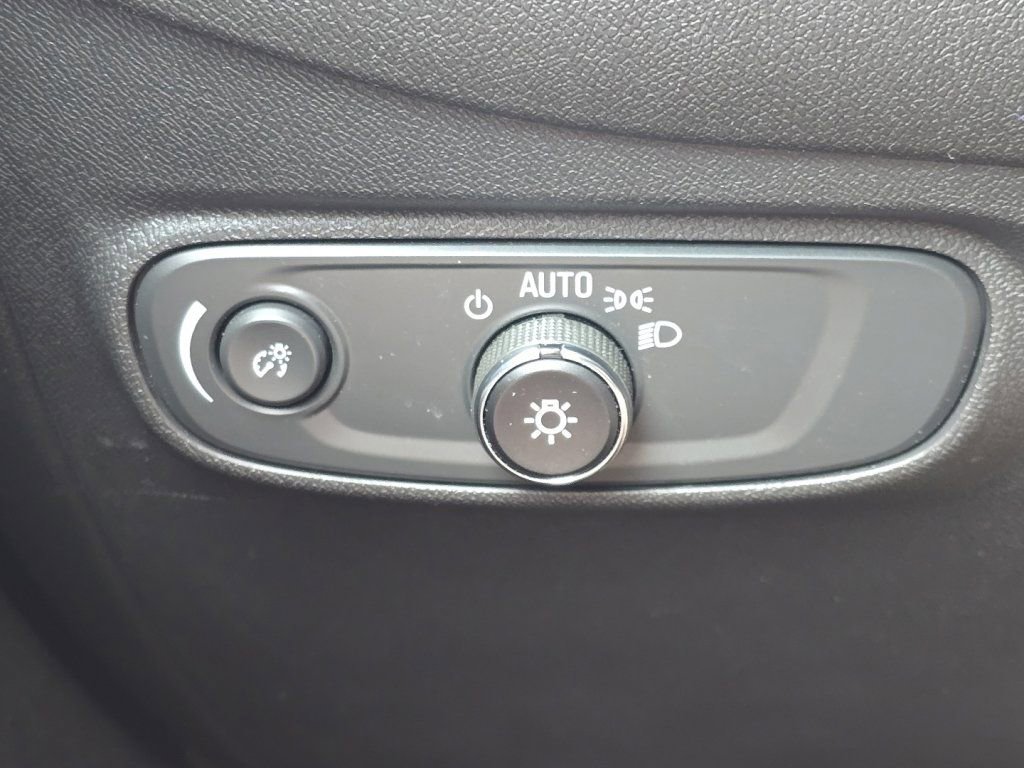 Used 2024 Chevrolet Equinox LT image 29