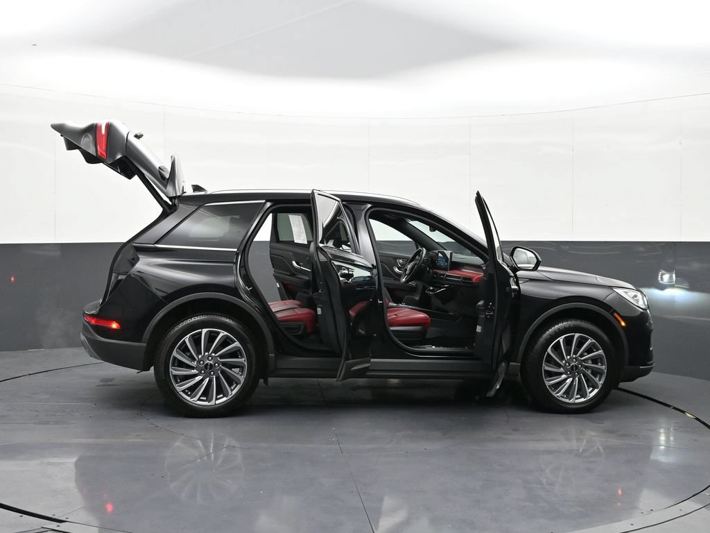 Used 2023 Lincoln Corsair Reserve AWD/4WD image 39
