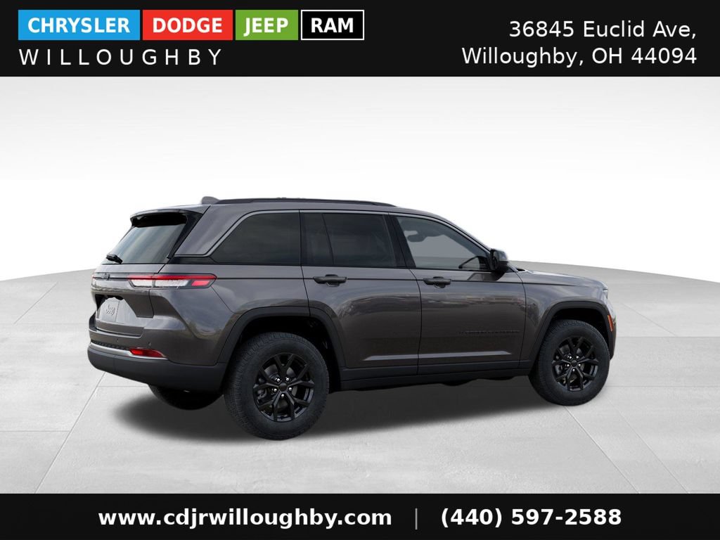 New 2026 Jeep Grand Cherokee Altitude AWD/4WD image 4
