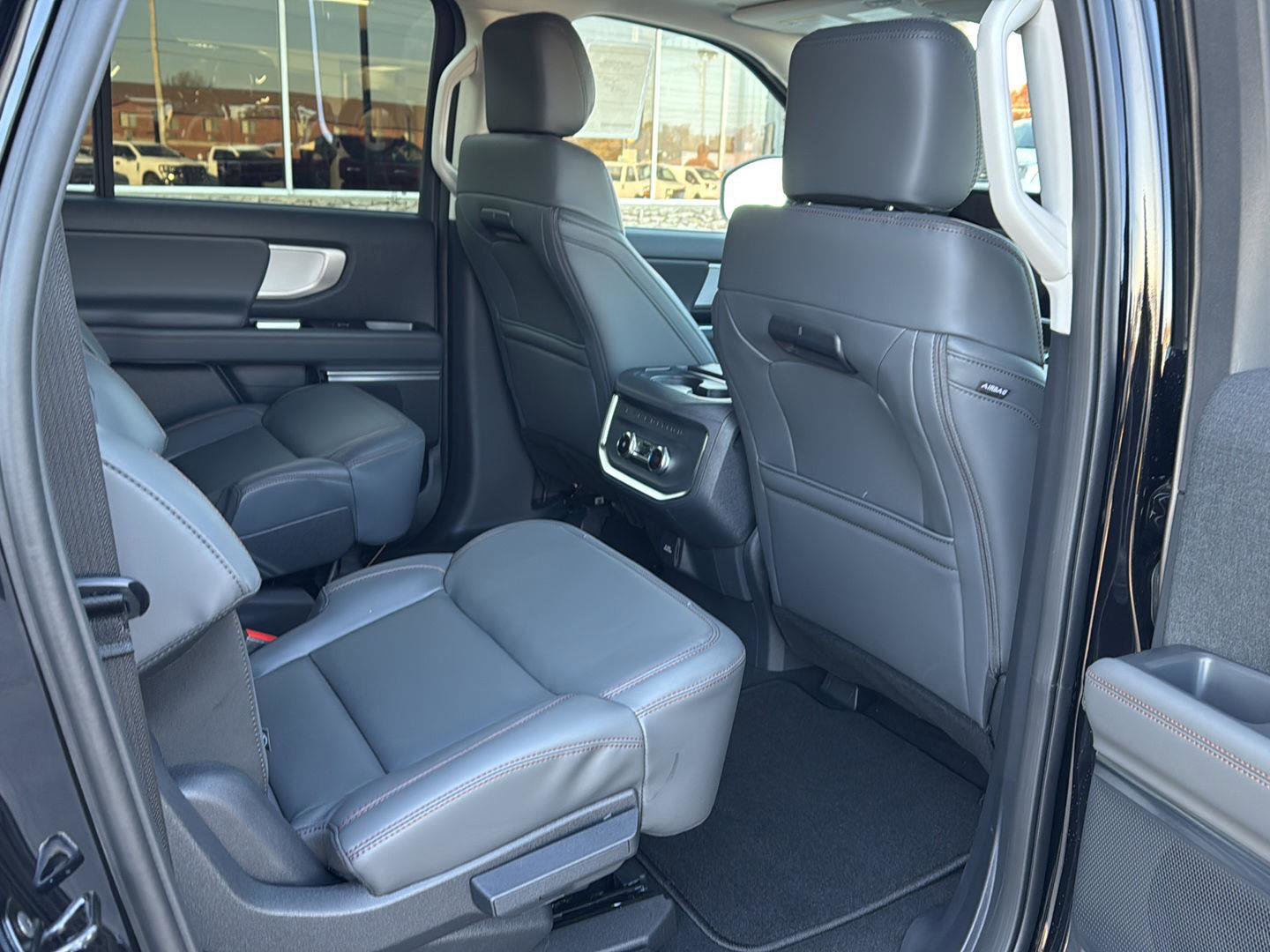 New 2025 Ford Expedition Max Active image 15