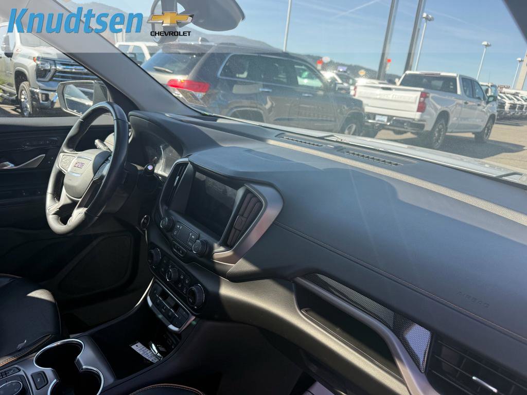 Used 2022 GMC Terrain AT4 w/ Tech Package AWD/4WD image 12