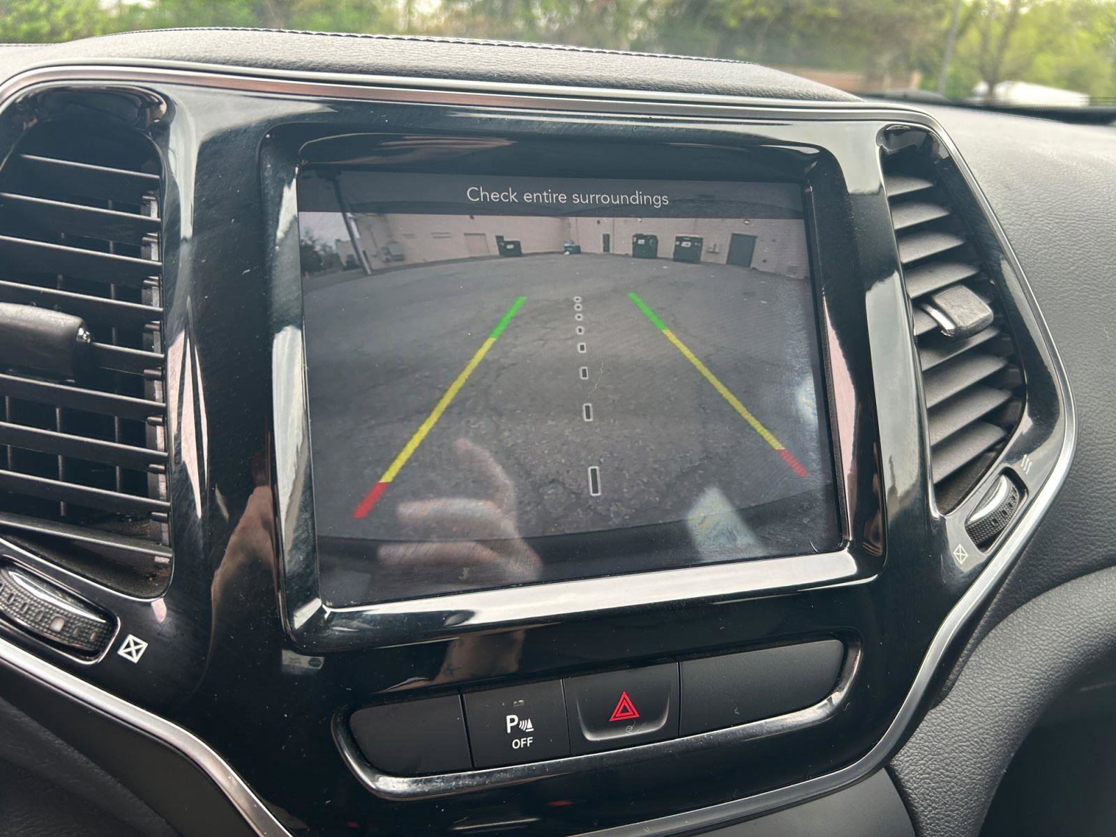 Used 2020 Jeep Cherokee Limited image 18