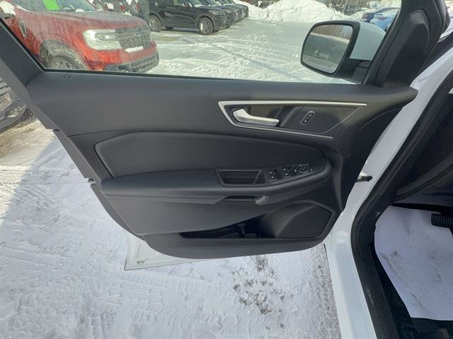 Certified 2023 Ford Edge SEL w/ Convenience Package image 11