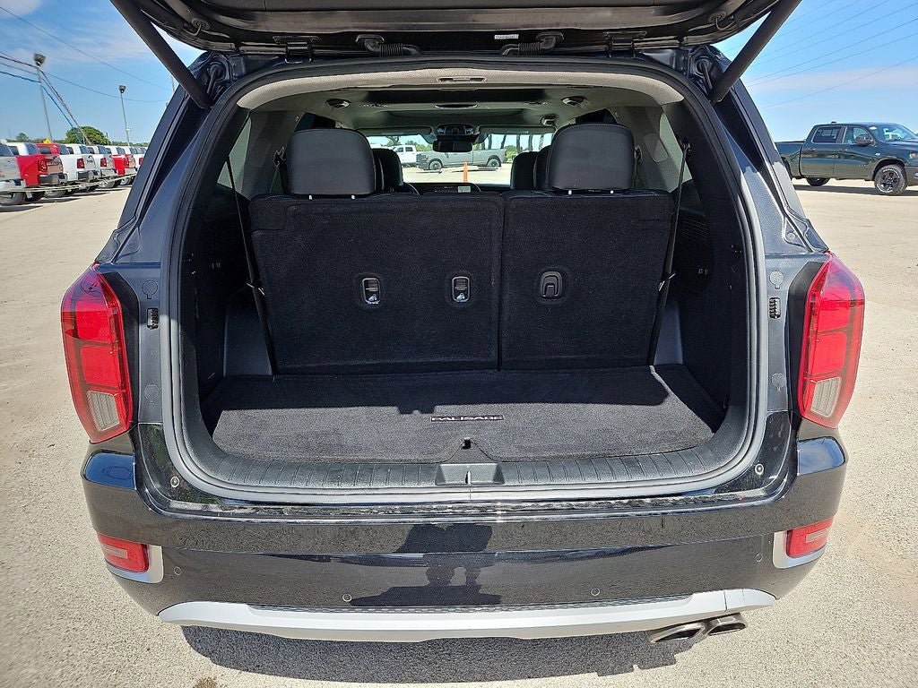 Used 2022 Hyundai Palisade Limited w/ Cargo Package FWD image 14