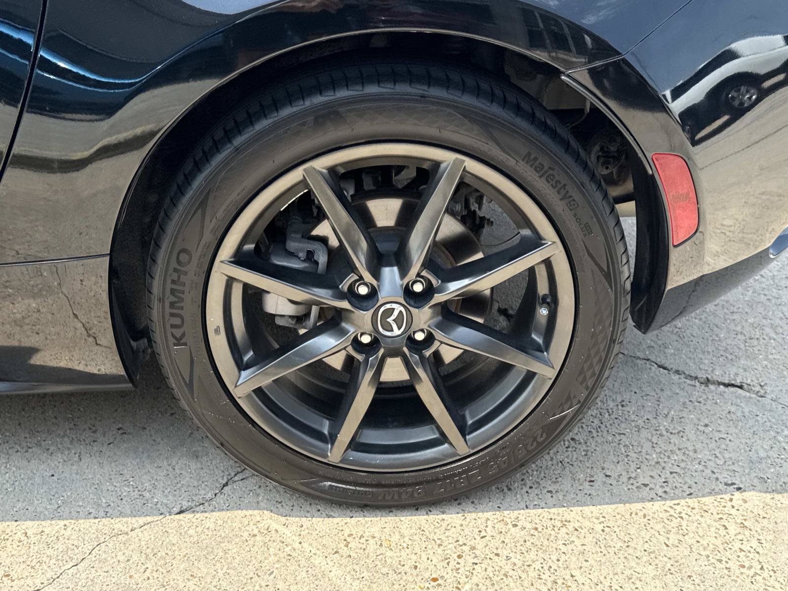 Used 2016 MAZDA MX-5 Miata Club RWD image 4