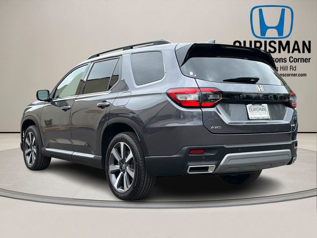 Used 2024 Honda Pilot Elite image 3