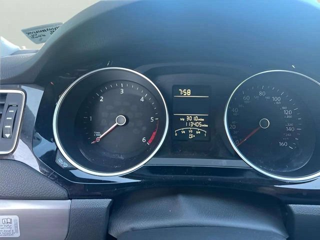 Used 2015 Volkswagen Jetta TDI SE FWD image 7