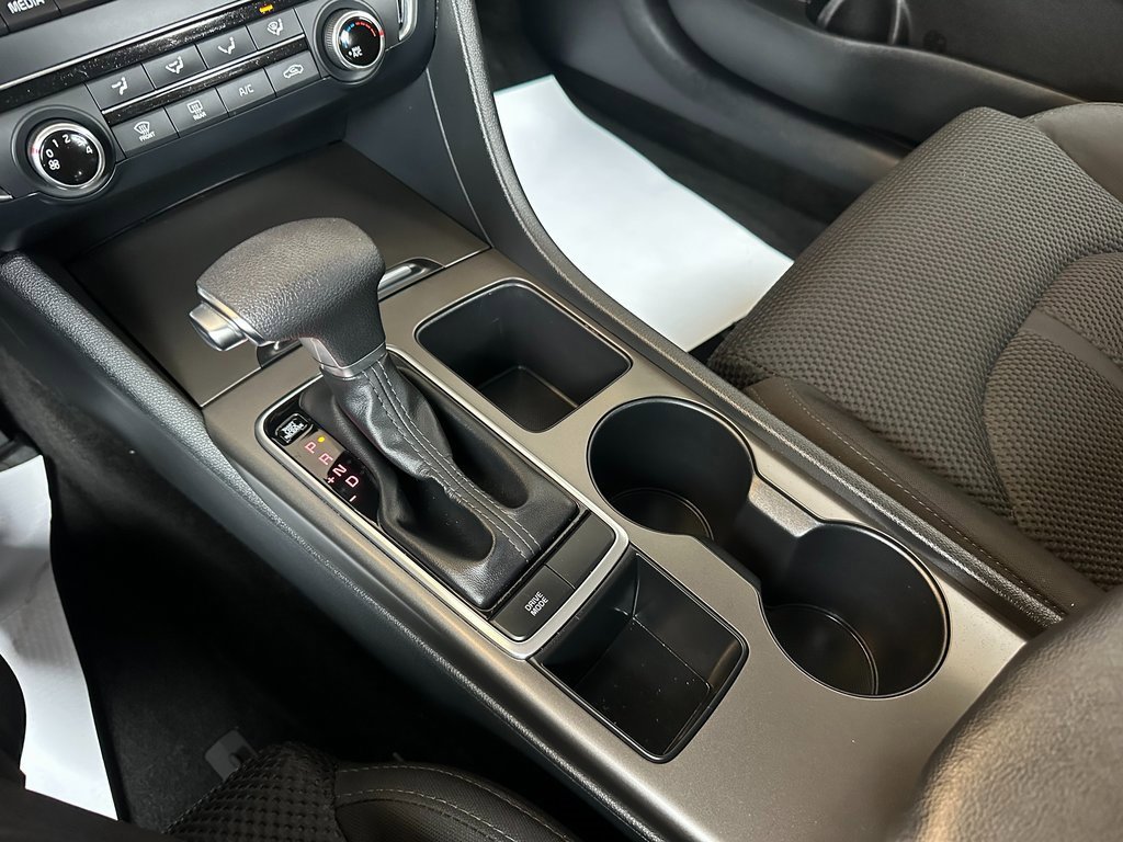 Used 2020 Kia Optima LX image 6