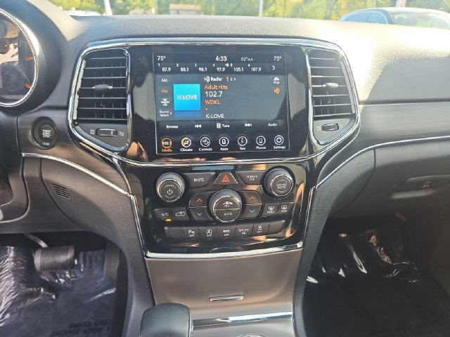Used 2021 Jeep Grand Cherokee Limited AWD/4WD image 18