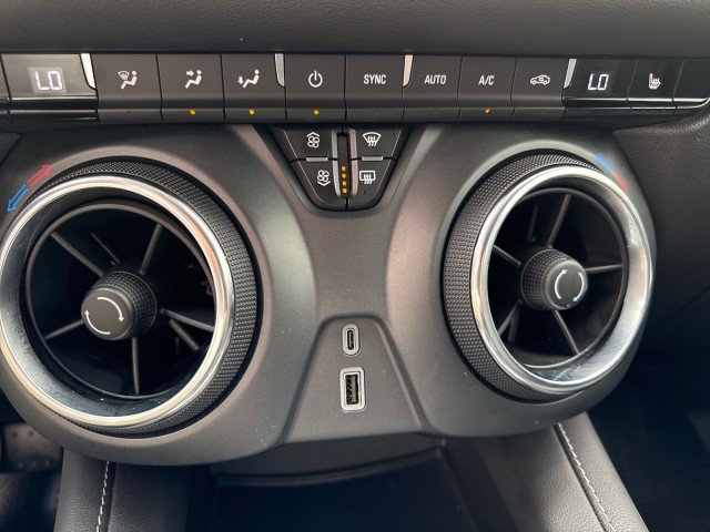 Used 2025 Chevrolet Blazer LT w/ Driver Confidence Package FWD image 22