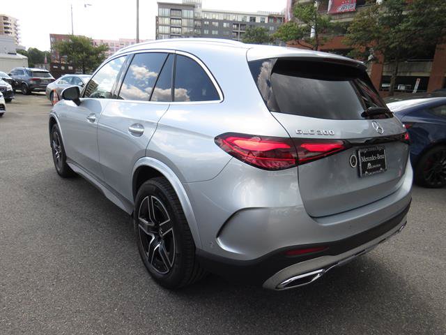 Used 2026 Mercedes-Benz GLC 300 4MATIC image 2