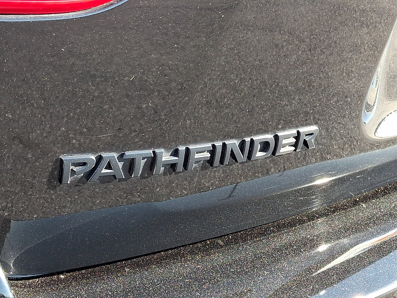 Used 2020 Nissan Pathfinder SL AWD/4WD image 30