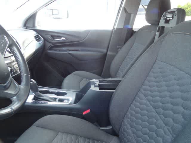 Used 2020 Chevrolet Equinox LT w/ Driver Convenience Package FWD image 9