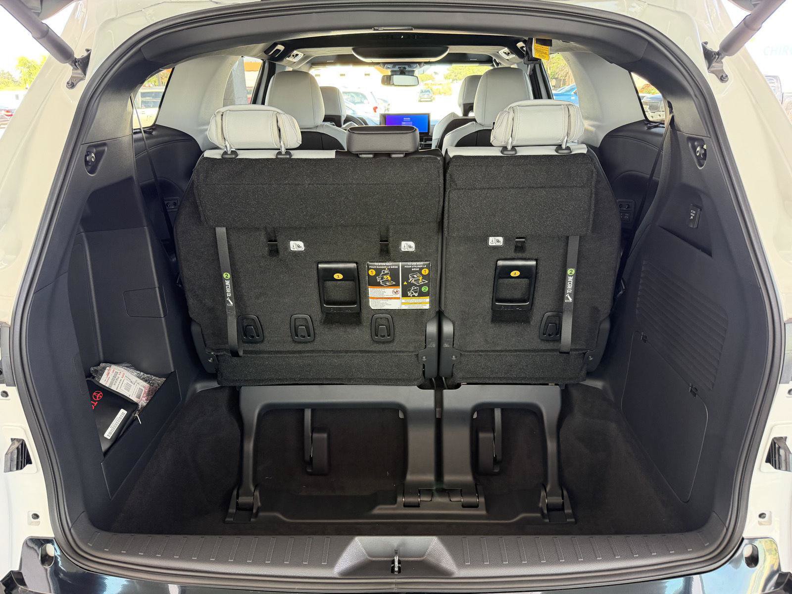 New 2026 Toyota Sienna XSE FWD image 15
