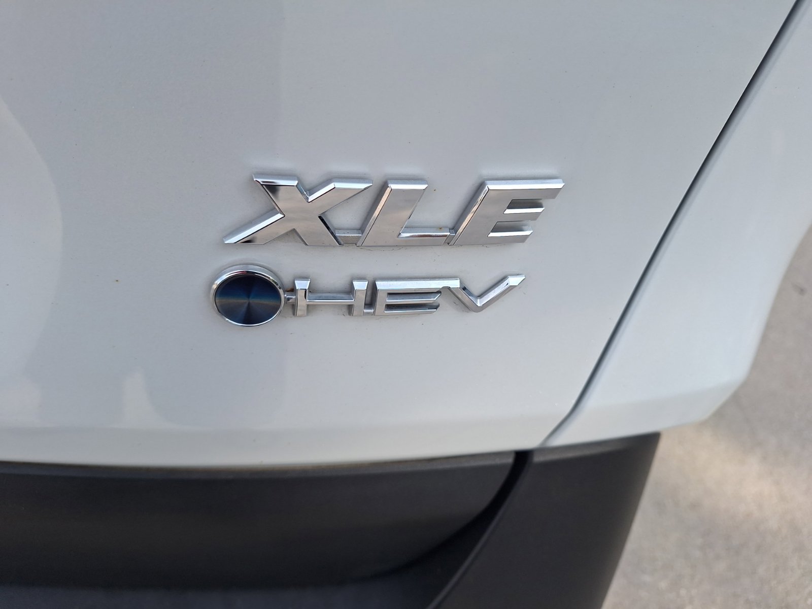 Used 2025 Toyota RAV4 XLE Premium w/ Weather Package AWD/4WD image 12