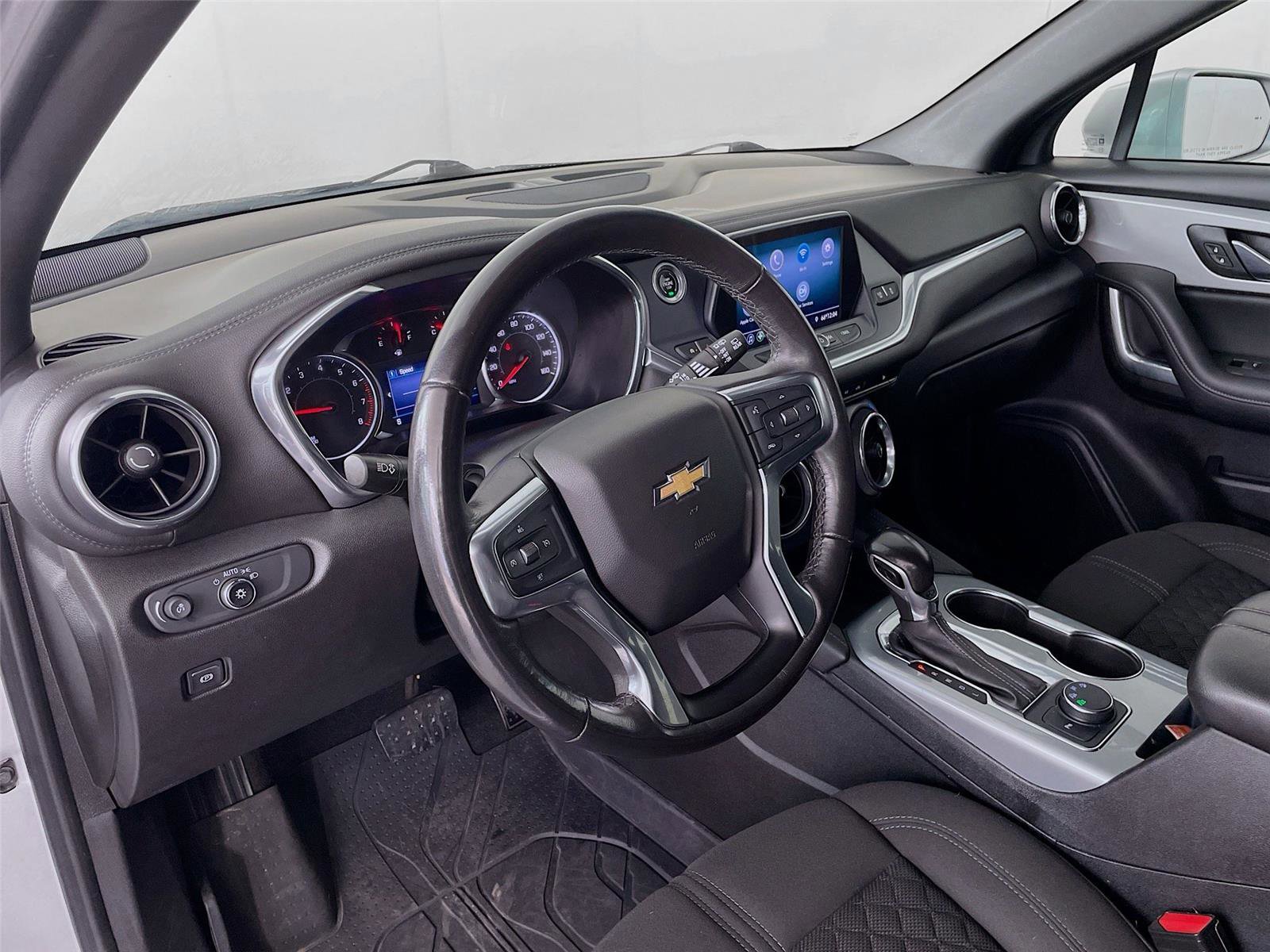 Used 2020 Chevrolet Blazer LT image 12