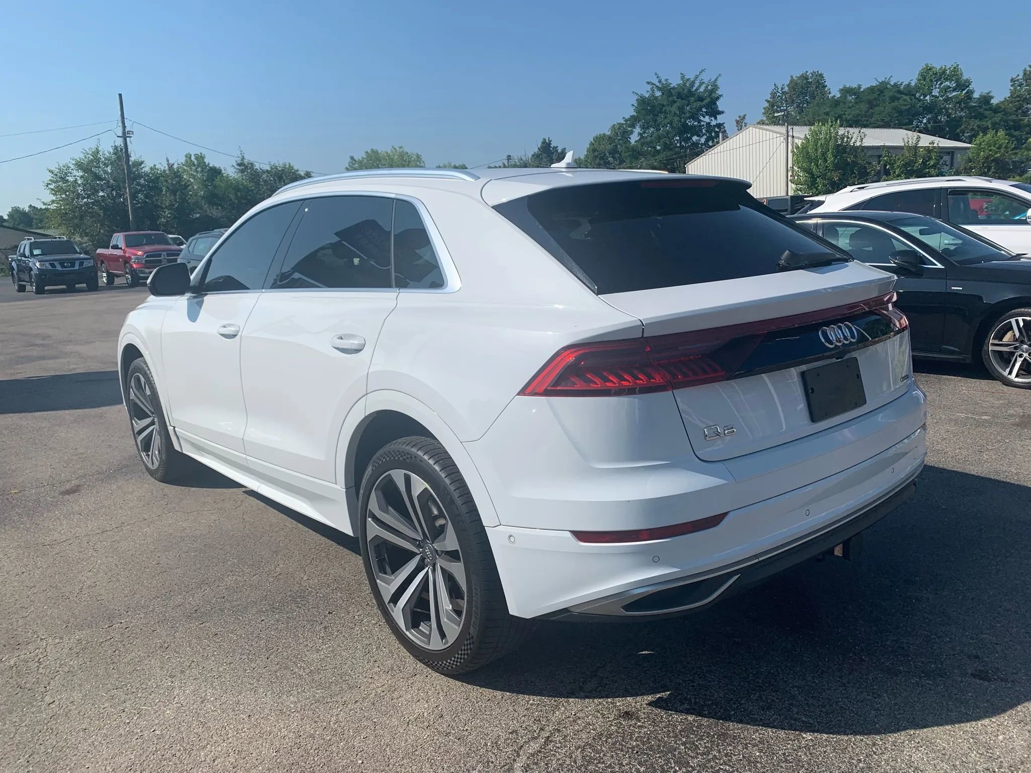 Used 2019 Audi Q8 Premium Plus w/ Premium Plus image 4
