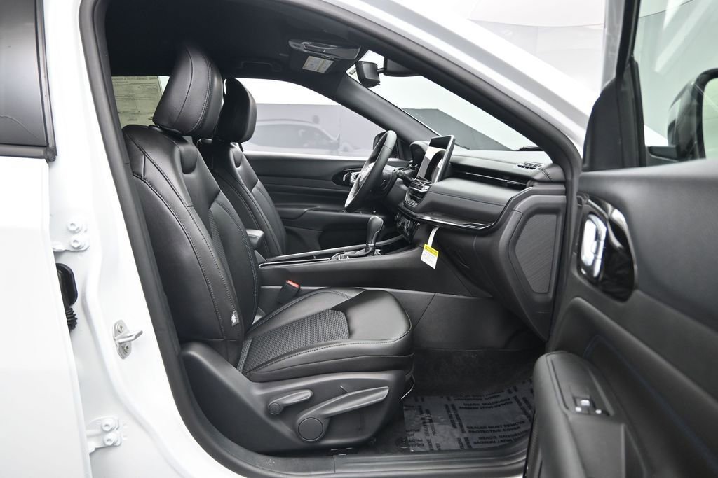 New 2026 Jeep Compass Latitude AWD/4WD image 27