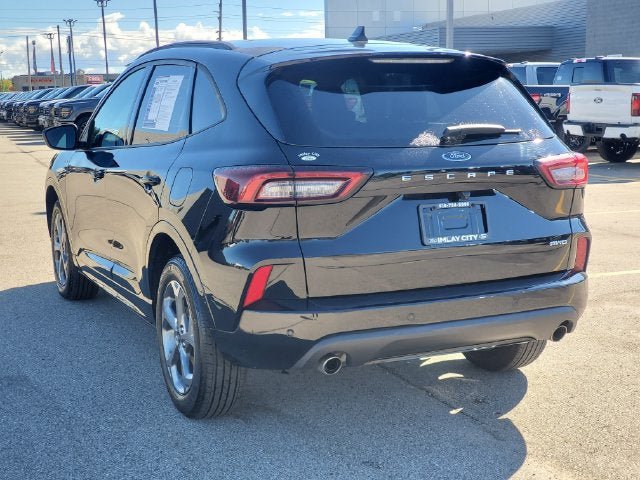 Used 2024 Ford Escape ST-Line w/ Tech Pack #1 AWD/4WD image 3