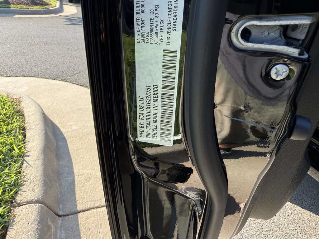 New 2026 RAM 3500 Big Horn AWD/4WD image 34