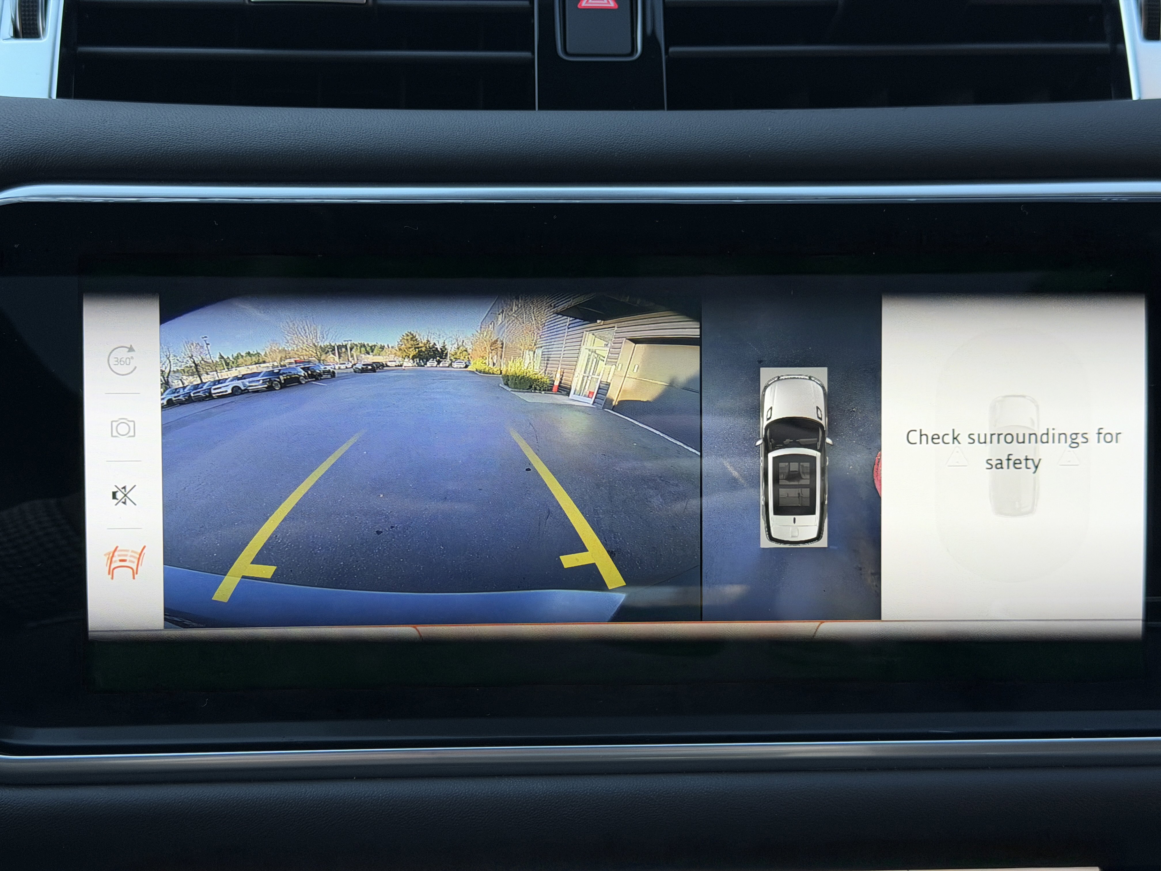 Certified 2022 Land Rover Range Rover Sport SVR image 25