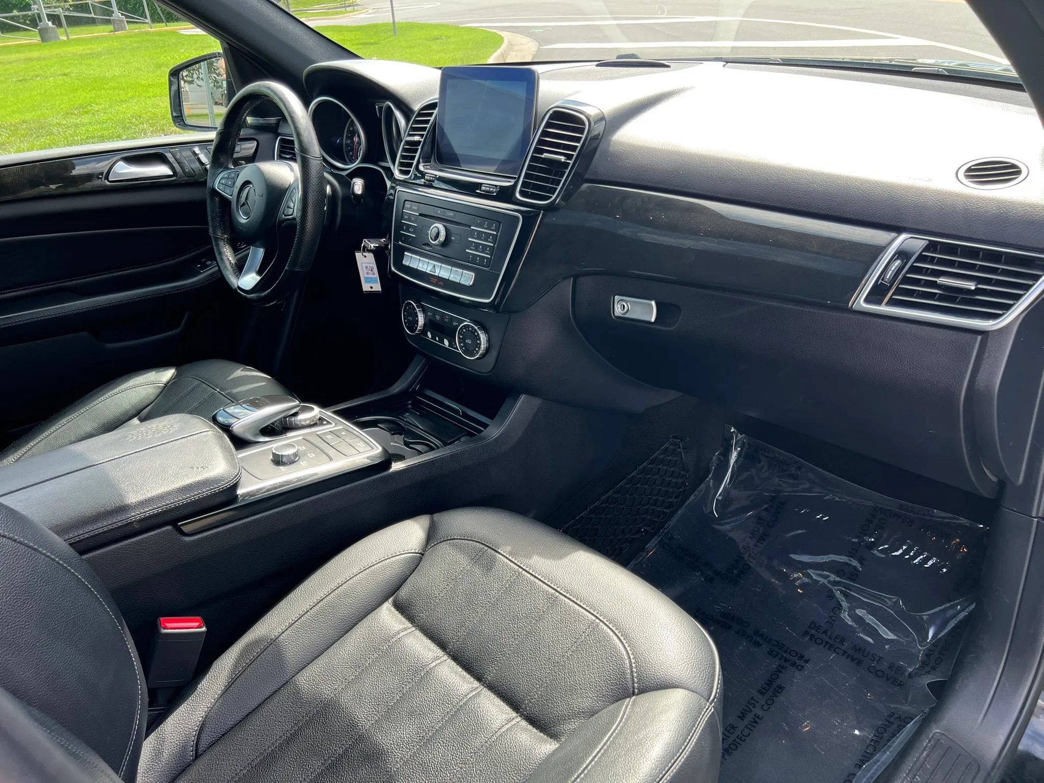 Used 2017 Mercedes-Benz GLE 350 4MATIC w/ Premium 2 Package image 17