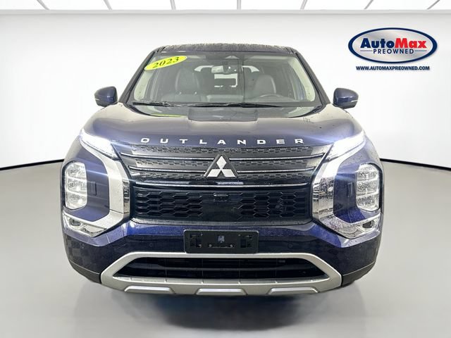 Used 2023 Mitsubishi Outlander SE AWD/4WD image 7