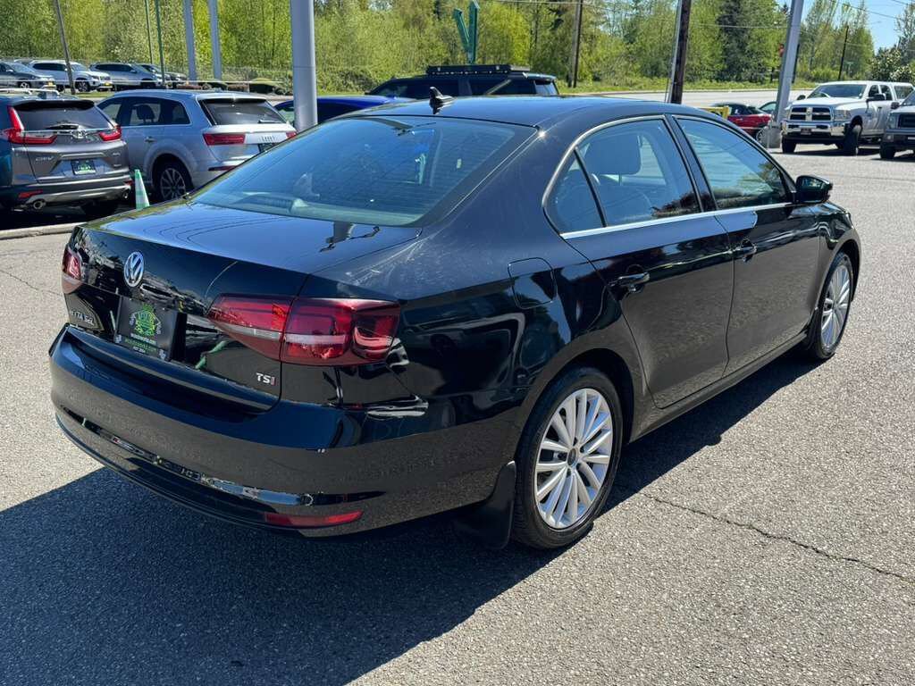 Used 2016 Volkswagen Jetta SEL FWD image 13