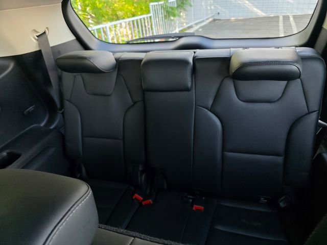 Used 2024 Kia Telluride LX FWD image 14