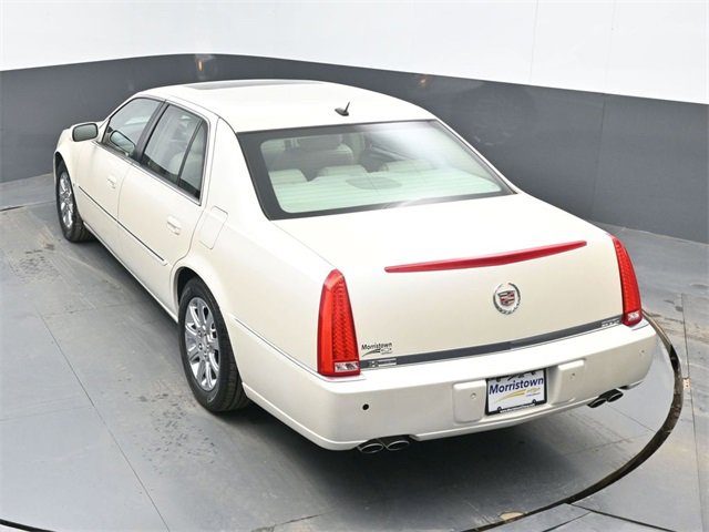 Used 2008 Cadillac DTS w/ Sun And Sound Package image 38