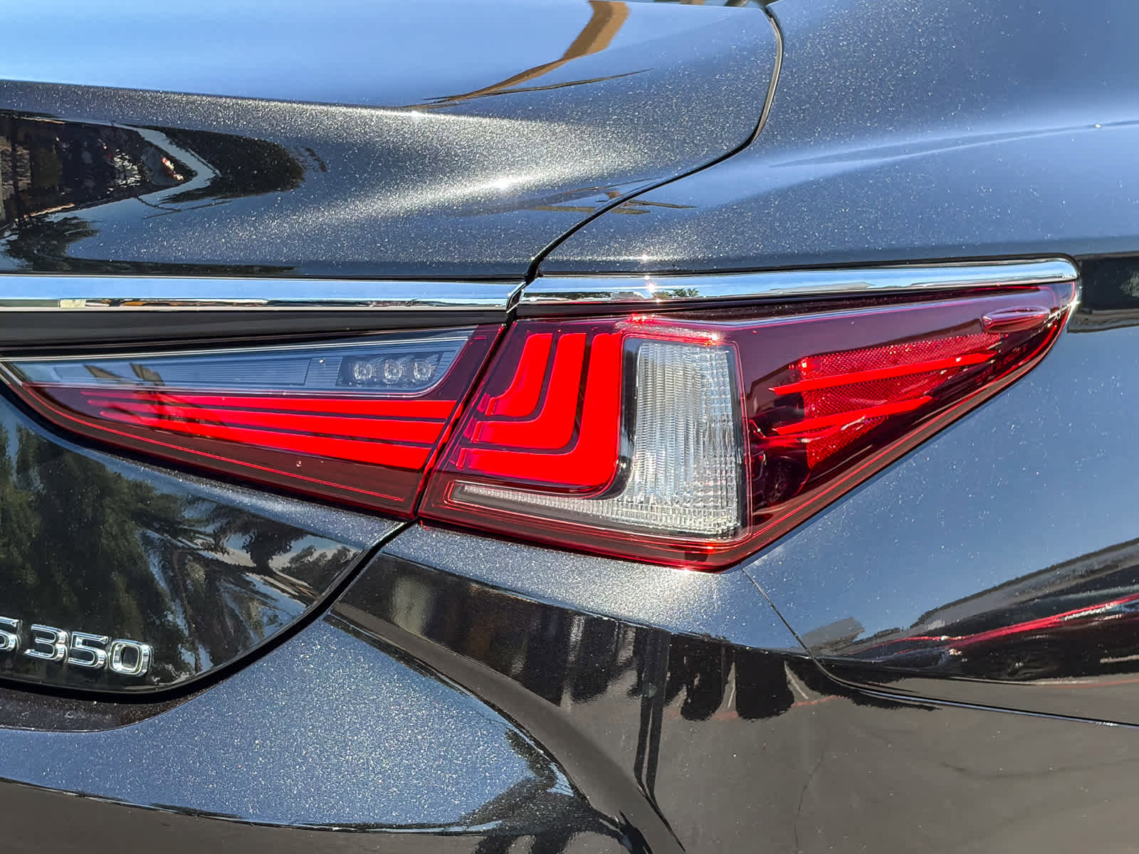 Used 2022 Lexus ES 350 w/ Premium Package FWD image 8
