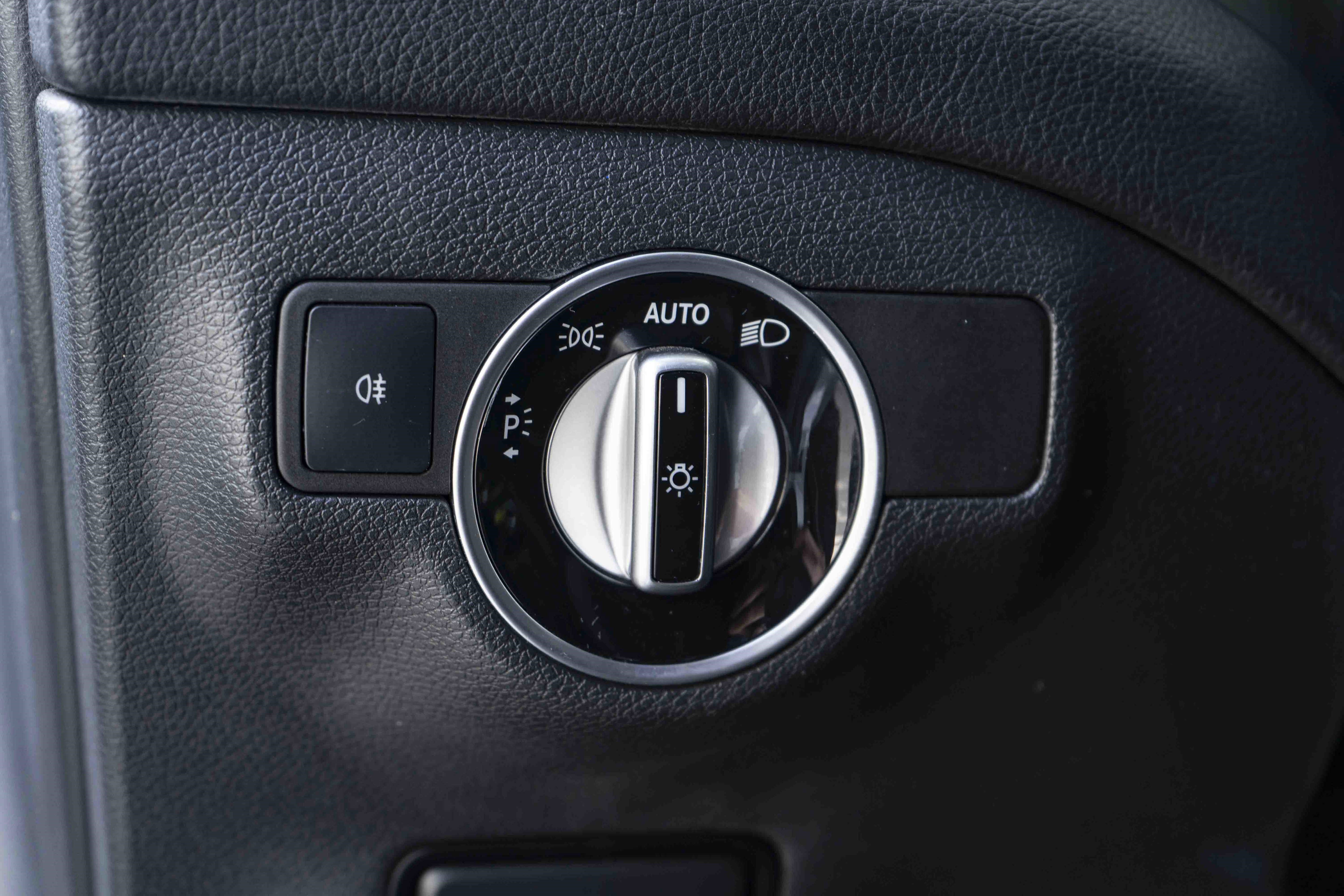 Used 2018 Mercedes-Benz GLA 45 AMG 4MATIC image 41