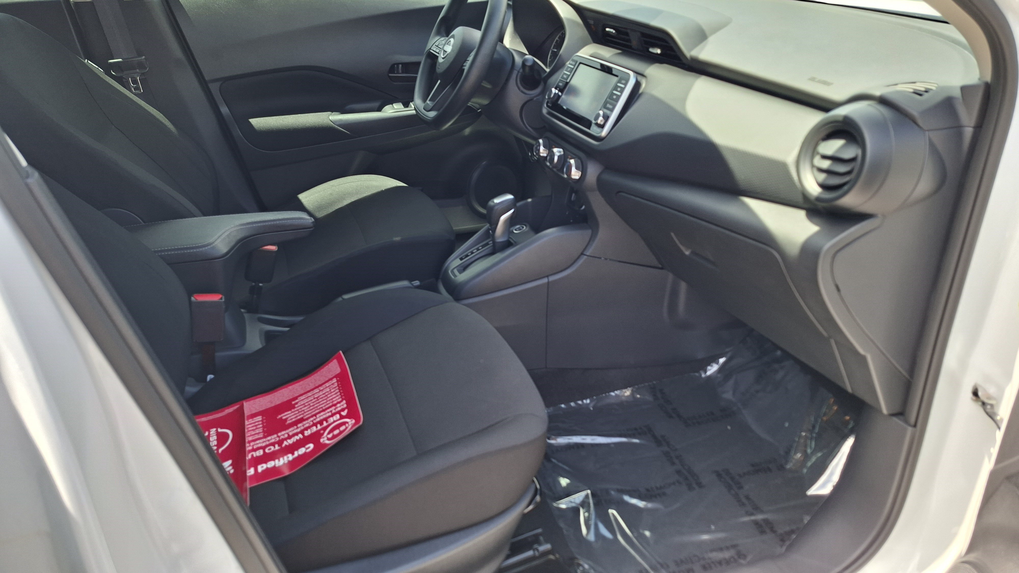 Certified 2025 Nissan Kicks Play S FWD image 22