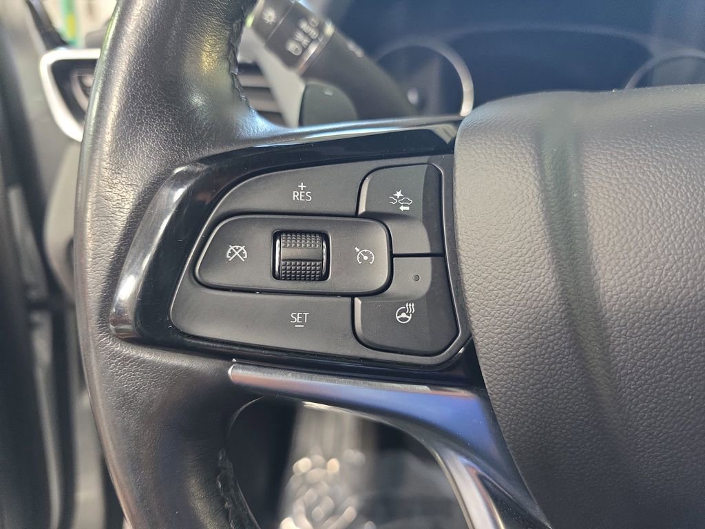 Used 2022 Buick Enclave Premium AWD/4WD image 16