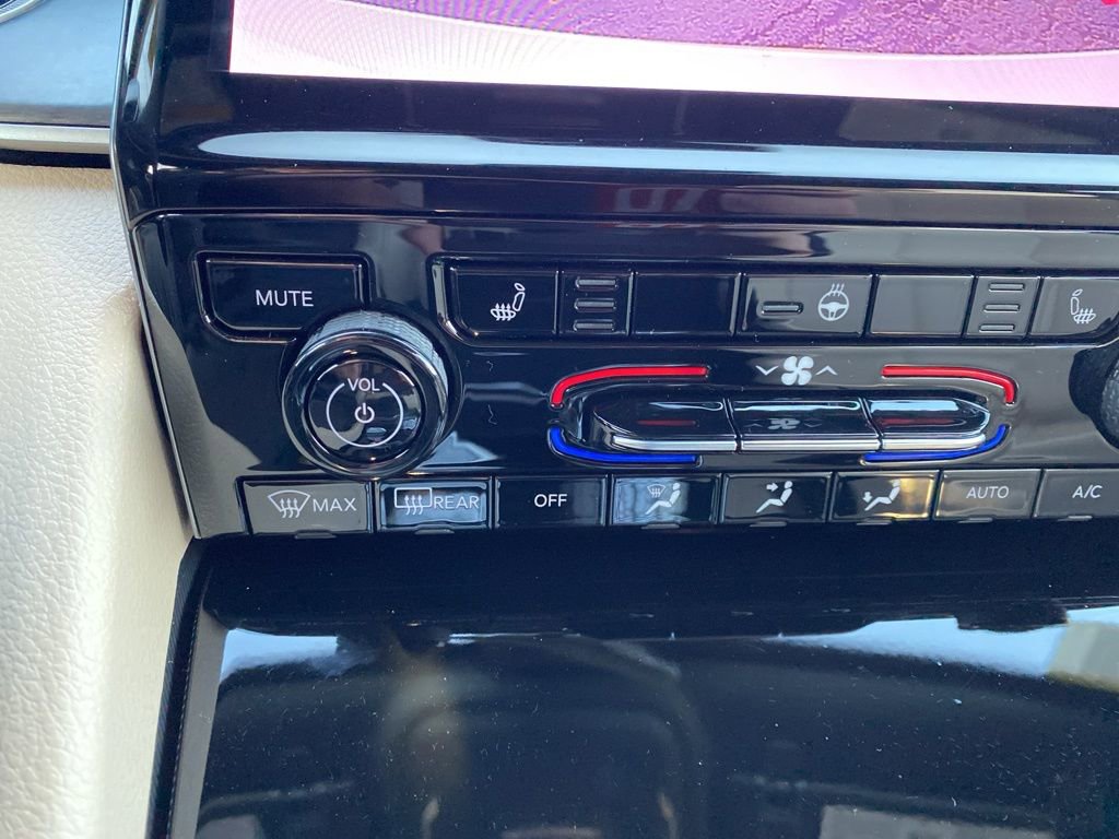 New 2025 Jeep Grand Cherokee L Limited image 28