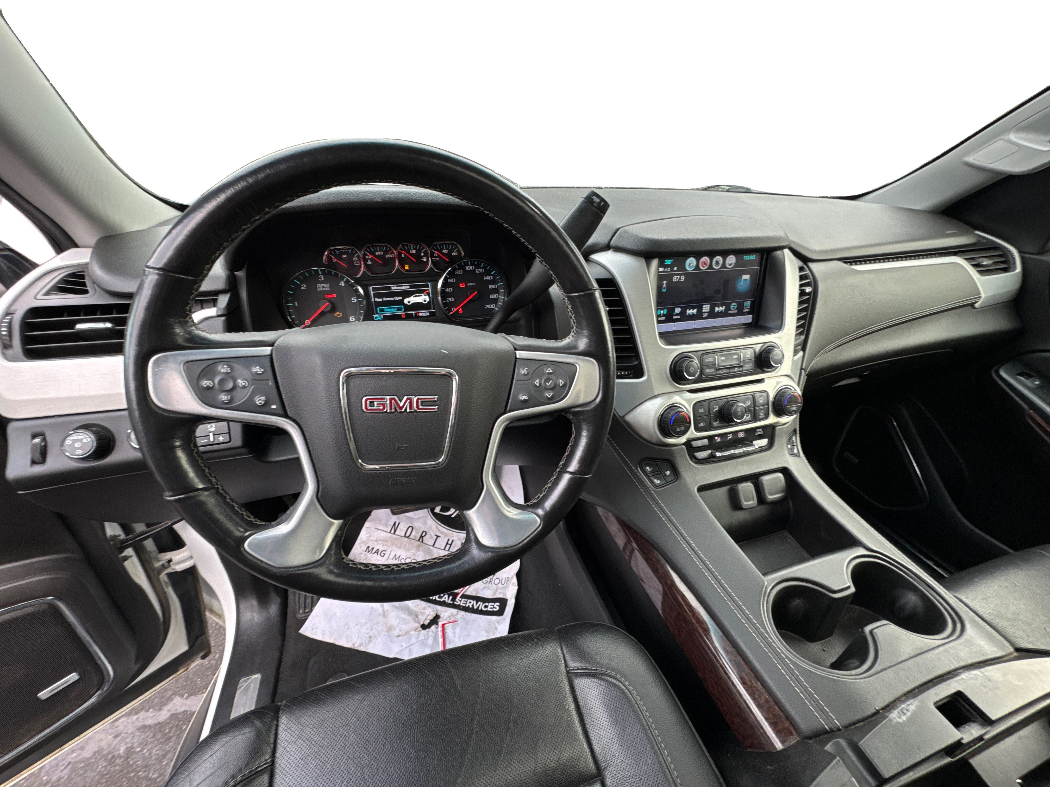 Used 2020 GMC Yukon XL SLT w/ HD Trailering Package image 12