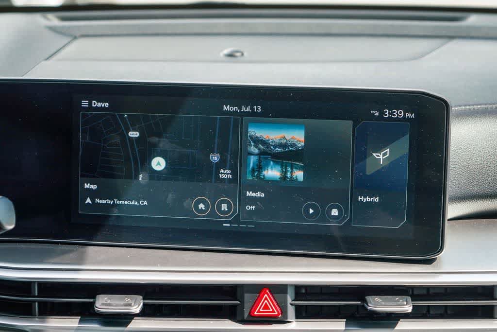 Certified 2025 Kia Sorento EX AWD/4WD image 13