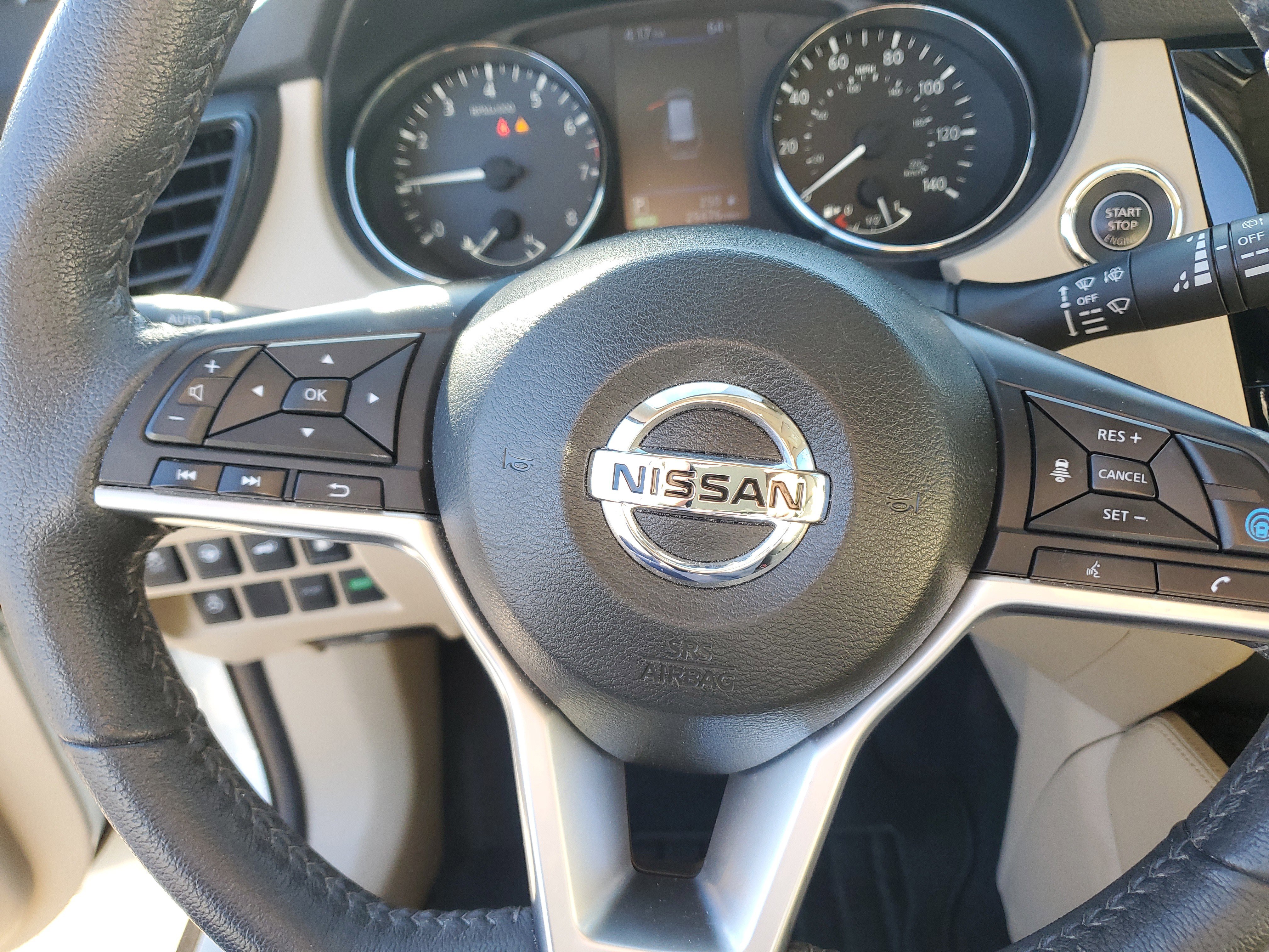 Used 2020 Nissan Rogue SL w/ Premium Package image 30