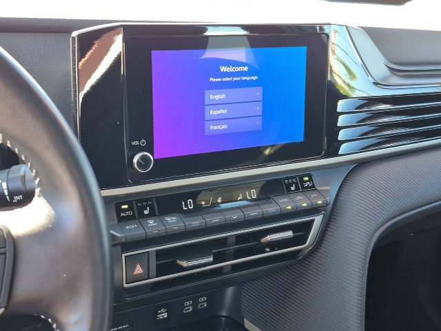 Used 2025 Toyota Camry SE w/ Convenience Package FWD image 14