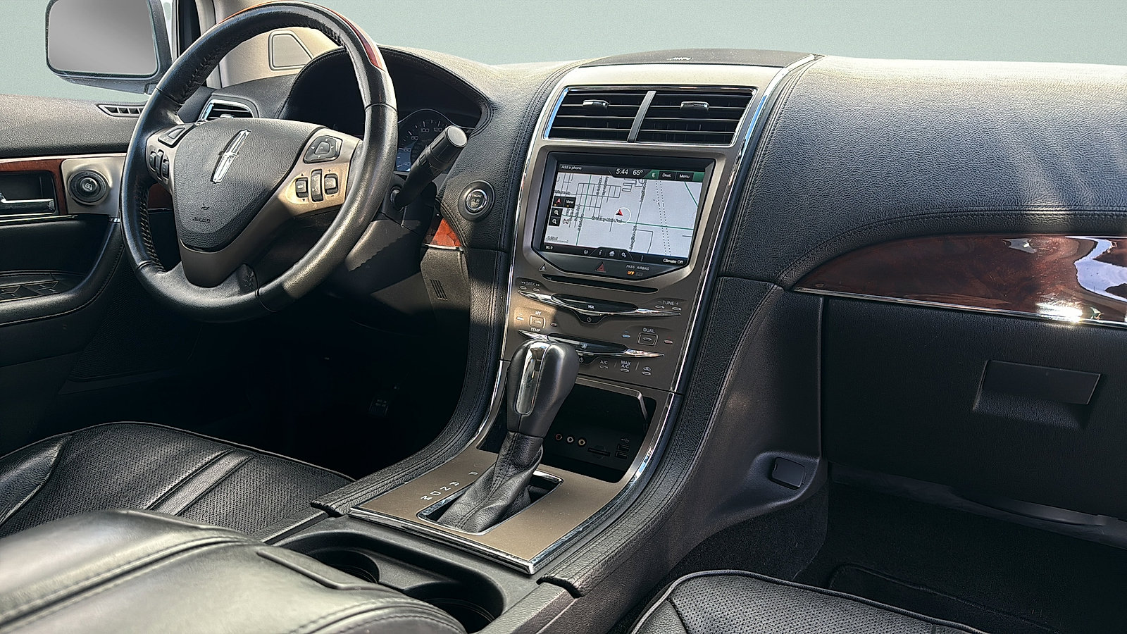 Used 2011 Lincoln MKX AWD w/ 102A Rapid Spec Order Code image 32