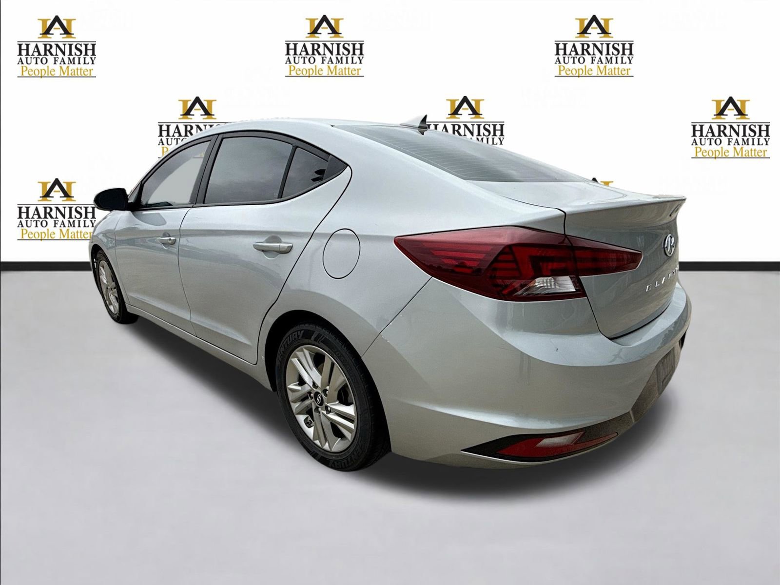Used 2020 Hyundai Elantra SEL FWD image 3