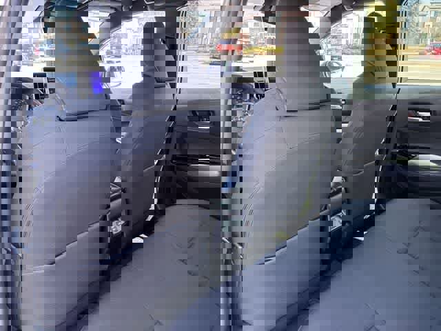 Used 2025 Toyota Corolla SE image 19