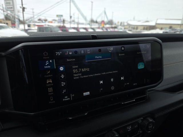 Used 2025 Jeep Wrangler Unlimited Sahara w/ Safety Group image 22