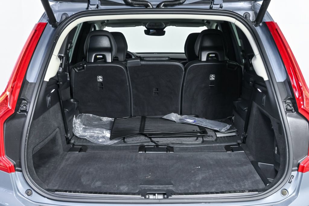 Certified 2023 Volvo XC90 B6 Plus w/ Protection Package Premier AWD/4WD image 32